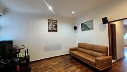Mayflower Gardens (D20), Terrace #564994341